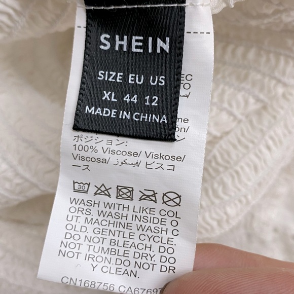 5/$25 Shein White Eyelet Puff Sleeve Smocked Crop Top XL - Picture 3 of 12